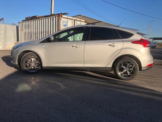 2018 Ford Focus III Рестайлинг, серебристый, 1270000 рублей, вид 3