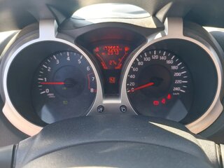 2014 Nissan Juke I, красный, 920000 рублей, вид 3