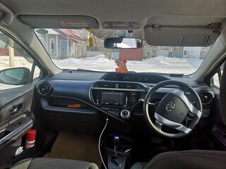 2016 Toyota Aqua I Рестайлинг, красный, 900000 рублей, вид 2