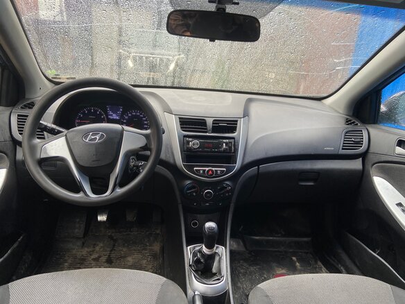 2013 Hyundai Solaris I, синий, 370000 рублей - вид 3