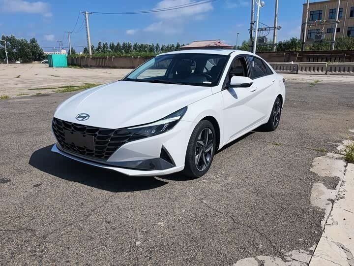 Открыть фотографии: Hyundai Elantra VII (CN7)