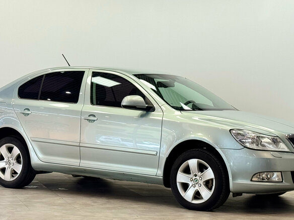 2012 Skoda Octavia II (A5) Рестайлинг, зелёный - вид 5