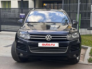 2014 Volkswagen Touareg II, синий, 2400000 рублей, вид 2