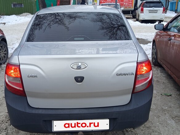 2015 Lada (ВАЗ) Granta I, серебристый, 360000 рублей - вид 1
