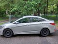 2015 Hyundai Solaris I Рестайлинг, серебристый, 650000 рублей - вид 6