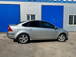 2005 Ford Focus II, серебристый, 680000 рублей, вид 4