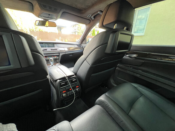 2012 BMW 7 серии 740d xDrive V (F01/F02/F04), чёрный, 2100000 рублей - вид 13