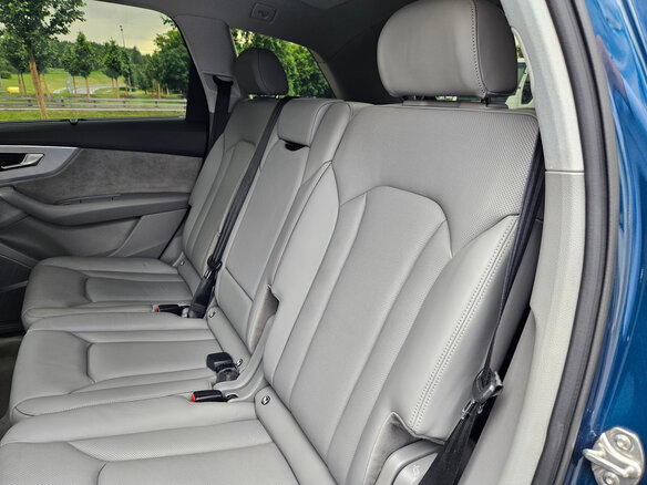 2021 Audi Q7 45 TDI II (4M) Рестайлинг, синий, 5900000 рублей - вид 10