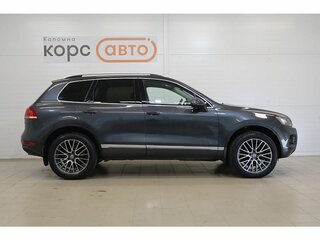 2013 Volkswagen Touareg II, серый, 2093000 рублей, вид 4