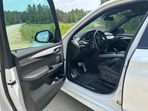 2017 BMW X5 30d III (F15), белый, 4900000 рублей - вид 20
