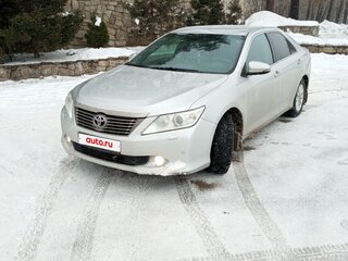 2012 Toyota Camry VII (XV50), серебристый, 1580000 рублей, вид 1
