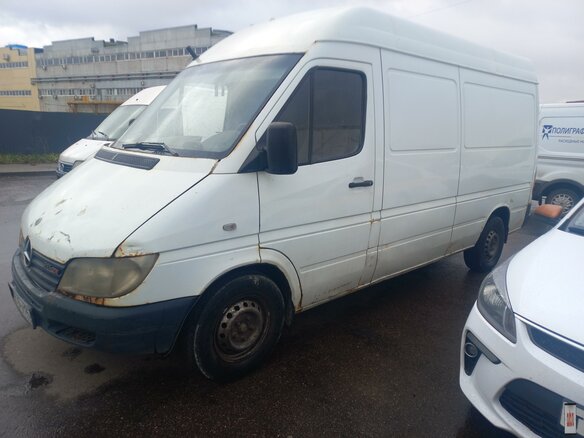 2000 Mercedes-Benz Sprinter, белый, 700000 рублей - вид 3