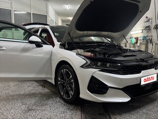 2022 Kia K5 III, белый, 4000000 рублей, вид 3