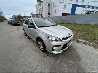 2018 Kia Rio IV, бежевый, 1350000 рублей, вид 3