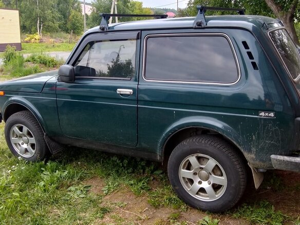 2011 Lada (ВАЗ) 2121 (4x4) I Рестайлинг, зелёный, 500000 рублей - вид 2