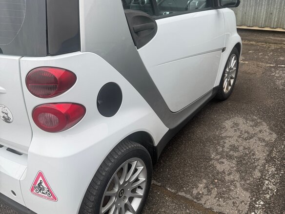 2010 Smart Fortwo II, белый, 800000 рублей - вид 5