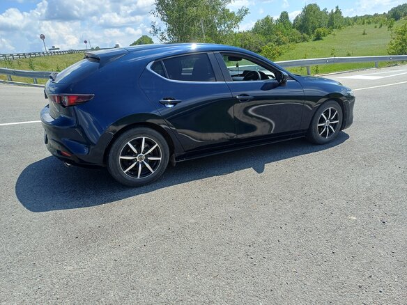 2021 Mazda 3 IV (BP), синий, 1680000 рублей - вид 10