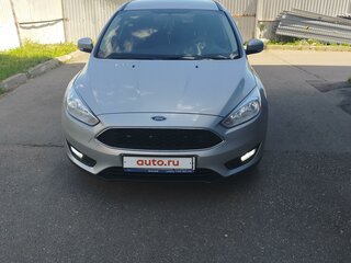 2016 Ford Focus III Рестайлинг, серебристый, 1300000 рублей, вид 1