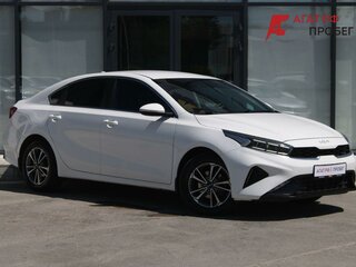 2021 Kia Cerato IV, белый, 1775000 рублей, вид 3