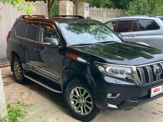 2018 Toyota Land Cruiser Prado 150 Series Рестайлинг 2, чёрный, 5000000 рублей, вид 4