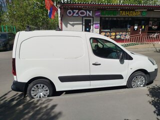 2013 Citroen Berlingo, белый, 790000 рублей, вид 3