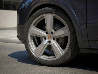 2026 Porsche Cayenne III Рестайлинг, синий, 22800000 рублей, вид 5