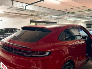 2023 Porsche Cayenne S Coupé III Рестайлинг, красный, 16000000 рублей, вид 4