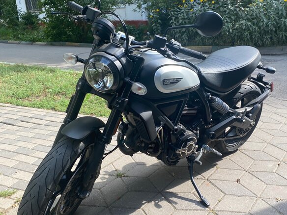 2020 Ducati Scrambler 800, серебристый, 920000 рублей - вид 2