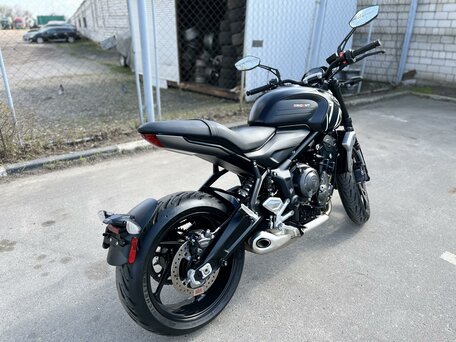 2021 Triumph Trident 660, чёрный, 890000 рублей, вид 4