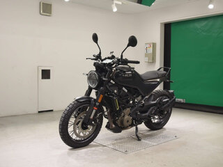 2022 Husqvarna Svartpilen 401, чёрный, 540000 рублей, вид 4