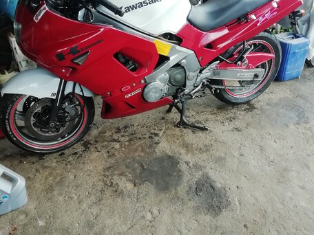 1992 Kawasaki Z 400, красный, 150000 рублей, вид 1