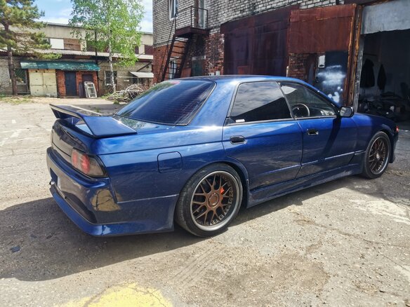 1992 Nissan Skyline VIII (R32), чёрный, 700000 рублей - вид 3