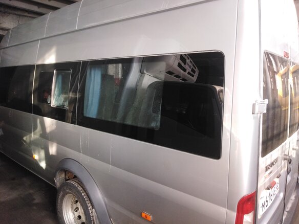 2010 Ford Transit, серебристый, 600000 рублей - вид 2