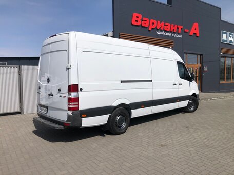 2010 Mercedes-Benz Sprinter, белый, 2150000 рублей, вид 3