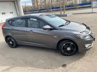 2014 Hyundai Solaris I Рестайлинг, серый, 950000 рублей, вид 2