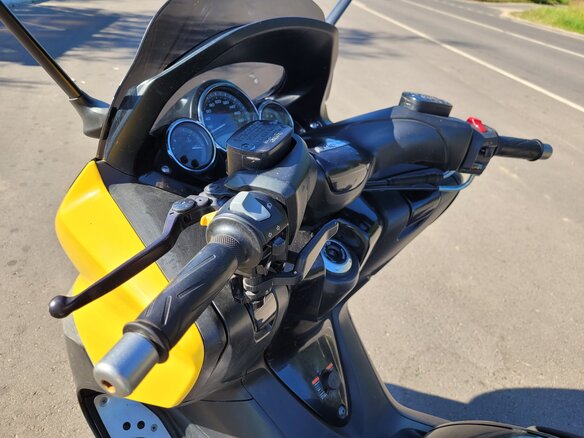 2008 Yamaha TMAX, жёлтый, 450000 рублей - вид 5