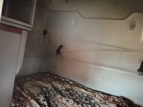 2003 Volvo VNL, зелёный, 2500000 рублей, вид 5