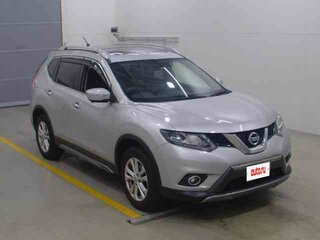 2016 Nissan X-Trail III, серебристый, 2100000 рублей, вид 1