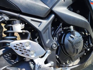 2021 Yamaha YZF-R25, чёрный, 399000 рублей, вид 3