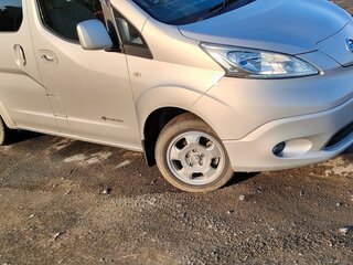 2015 Nissan e-NV200, серый, 1900000 рублей, вид 3