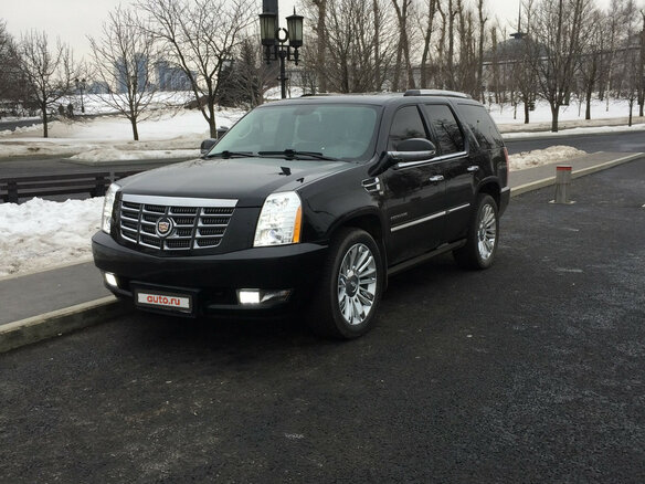 2011 Cadillac Escalade III, чёрный