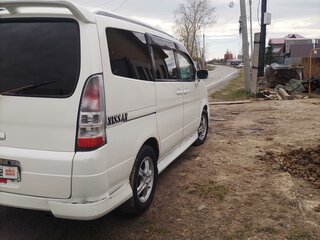 2002 Nissan Serena II (C24), белый, 950000 рублей, вид 4