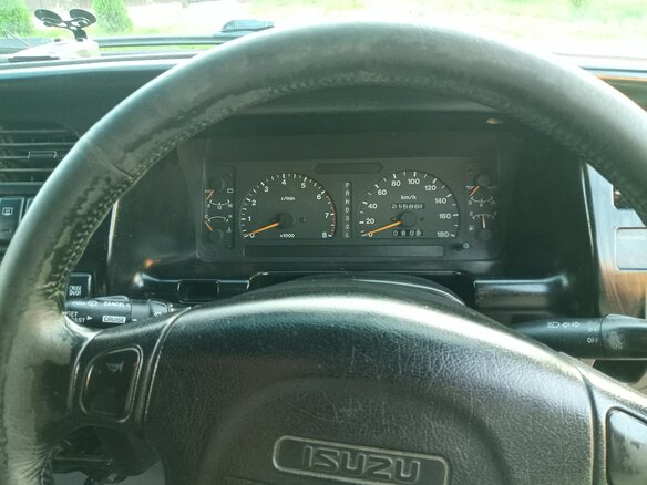 1997 Isuzu Bighorn II, зелёный, 550000 рублей - вид 6