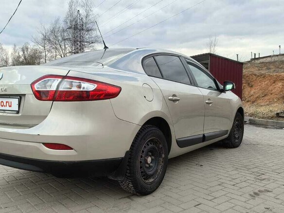2011 Renault Fluence I, бежевый, 680000 рублей - вид 17