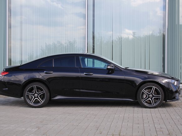 2019 Mercedes-Benz CLS 350 d III (C257), чёрный, 7200000 рублей - вид 3