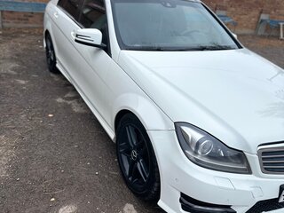 2012 Mercedes-Benz C-Класс 180 BlueEFFICIENCY III (W204) Рестайлинг, белый, 1700000 рублей, вид 2