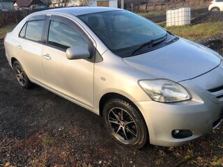 2007 Toyota Belta I, серый, 640000 рублей, вид 1