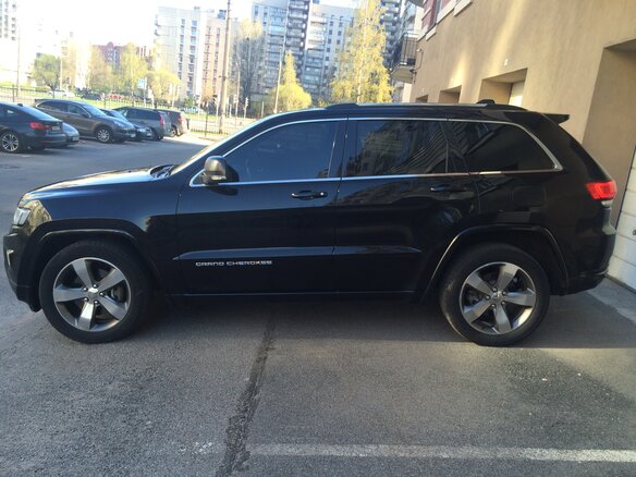 2014 Jeep Grand Cherokee IV (WK2) Рестайлинг, чёрный - вид 1