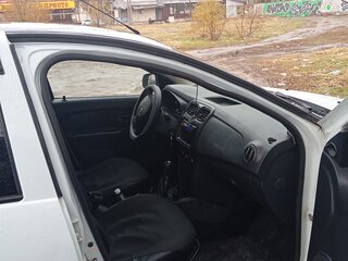 2015 Renault Logan II, белый, 500000 рублей, вид 5