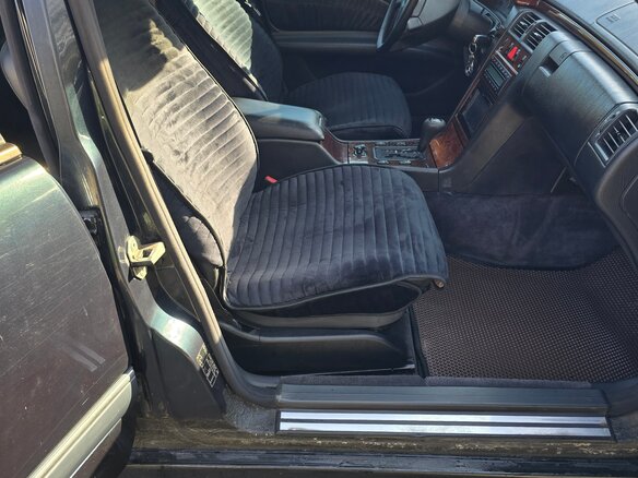1997 Mercedes-Benz E-Класс 200 II (W210, S210), чёрный - вид 9